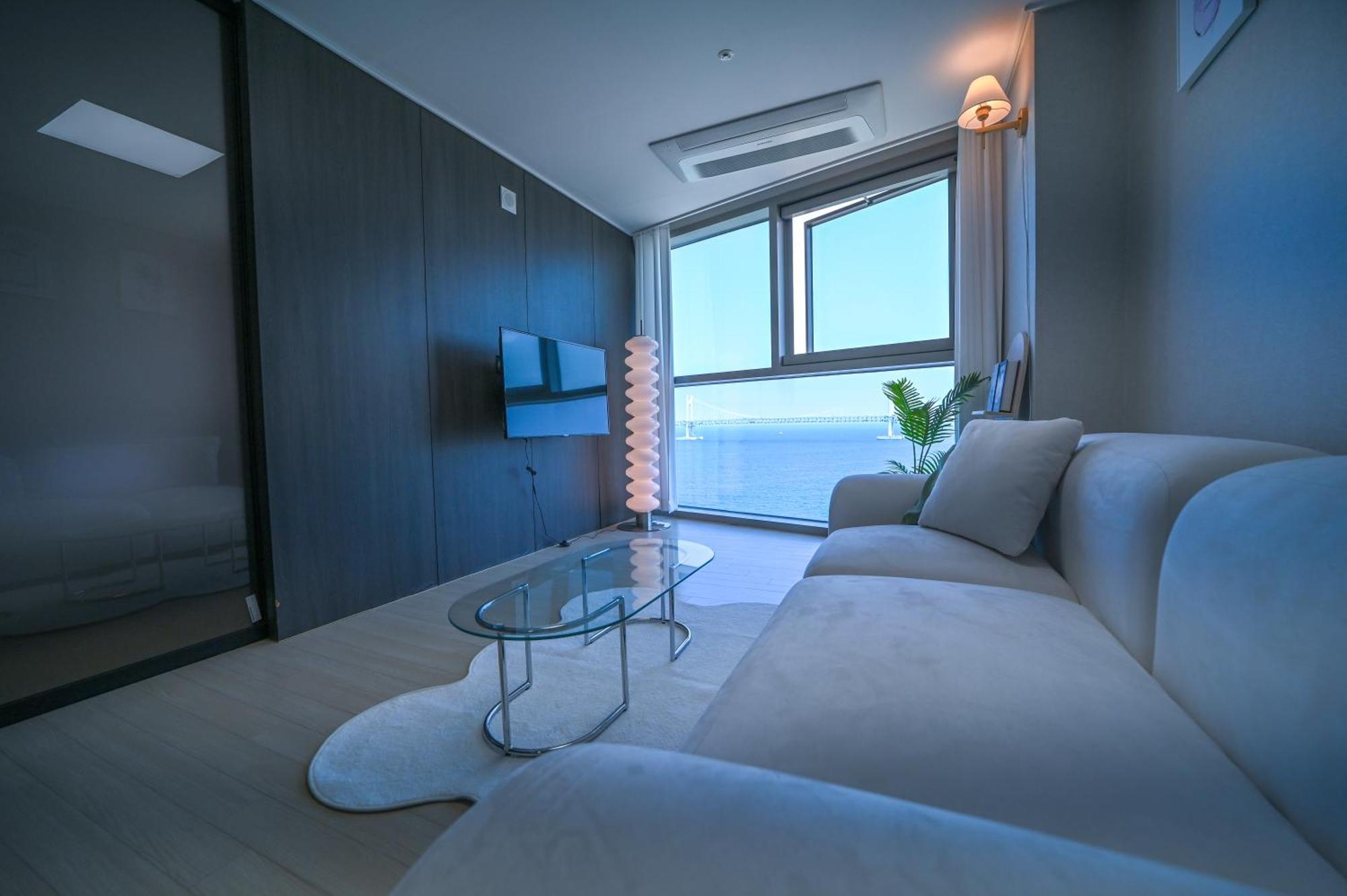 Apartemen In Mood *